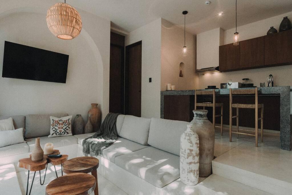Apartment Torana A1 Cozy Design Apt W Pvt Pool And Patio *